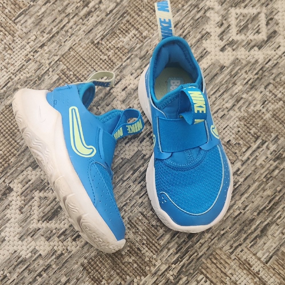 Nike Flex Runners Sz 8C